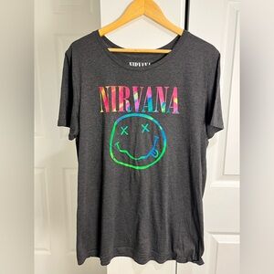 Nirvana Smiley Face Graphic T-Shirt 2XL Gray Rainbow Logo Grunge Band Tee Unisex